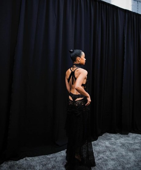 Liza Koshy star pornographic pictures