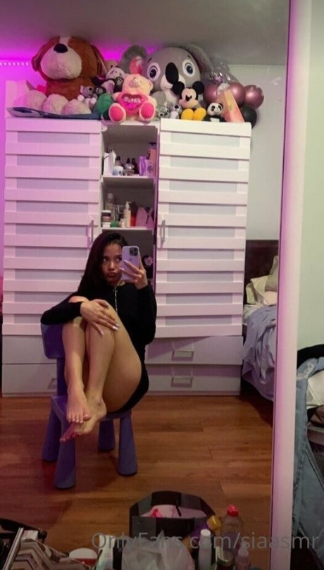 Sia ASMR pornstar nude archive