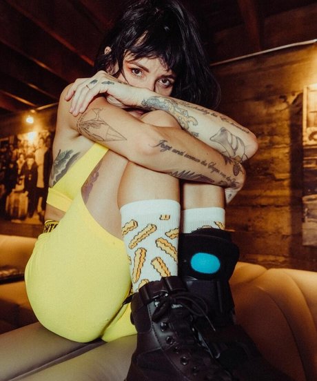 Lights Poxleitner model perfect pic