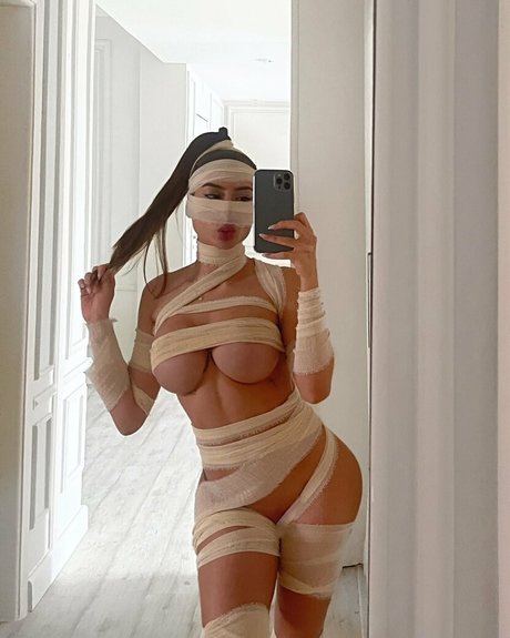 Leticia Reed star erotic images