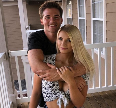 Grace Witham model naked img