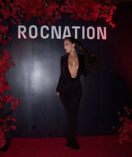 maetasworld model hot pic