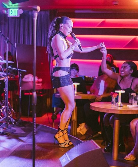 maetasworld exclusive actress pics