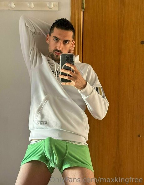 maxkingfree pornographic model pictures