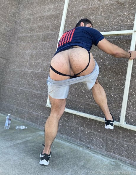 briefsbull hot actress galleries