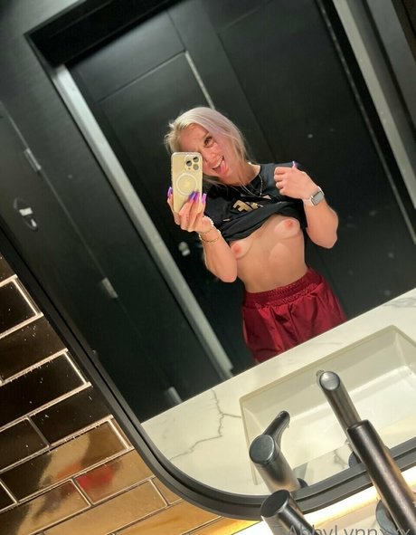 dark skin onlyfans top pics