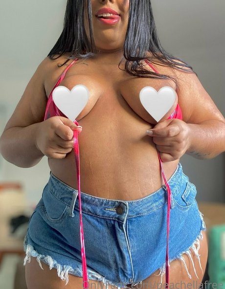 peachellafree pornstar hot image