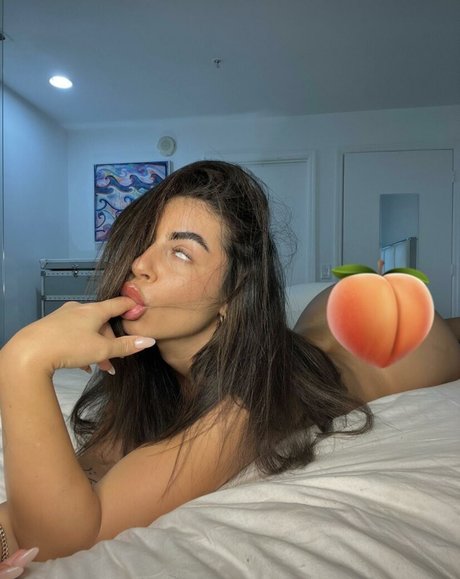 nikkidoyon hot pornstar picture