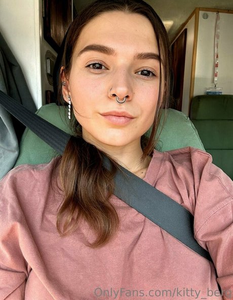 Kitty Berg exclusive actress pic