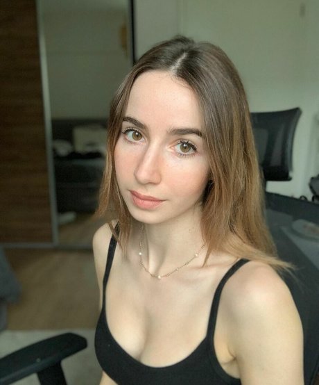 Carmen Santos pornstar adult gallery