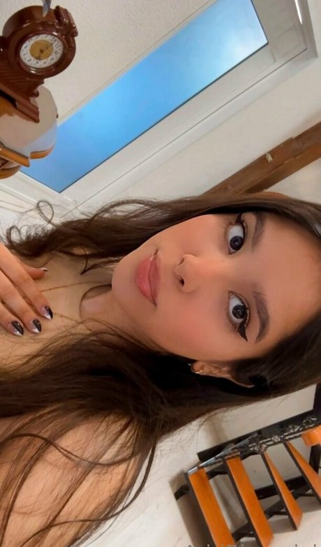 ariristorm star hd pics