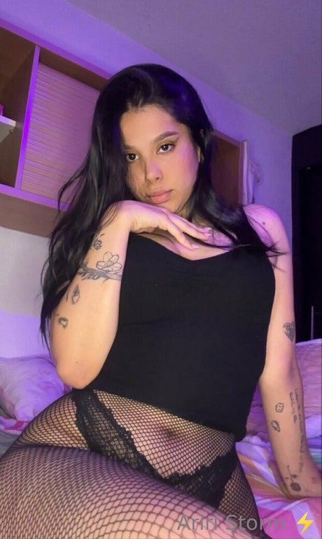 ariristorm pornstar naked image