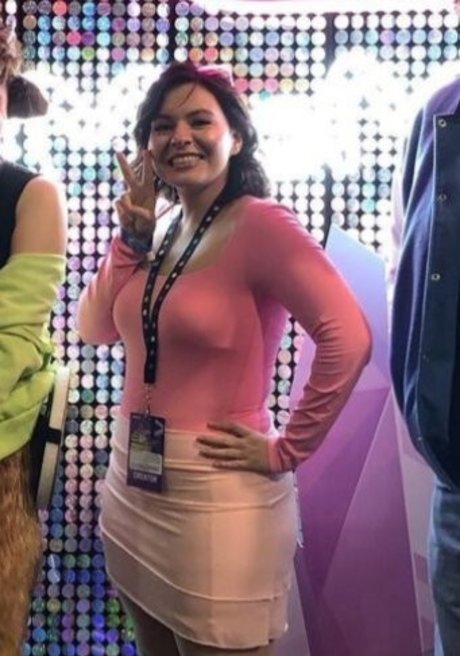 MegaMoeka beautiful actress pics