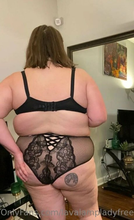 lavalampladyfree pornstar nude pic