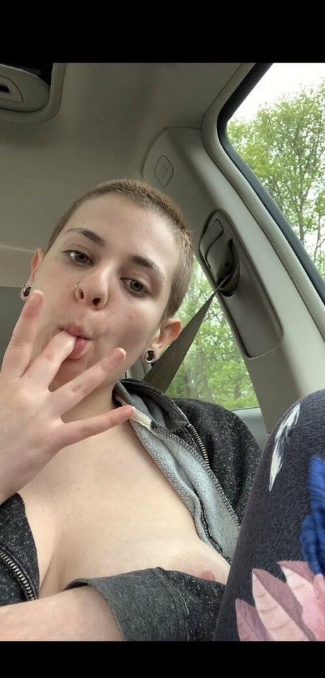 Luna Larei star sexy pic