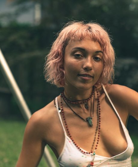 PixiePixelized nice model image