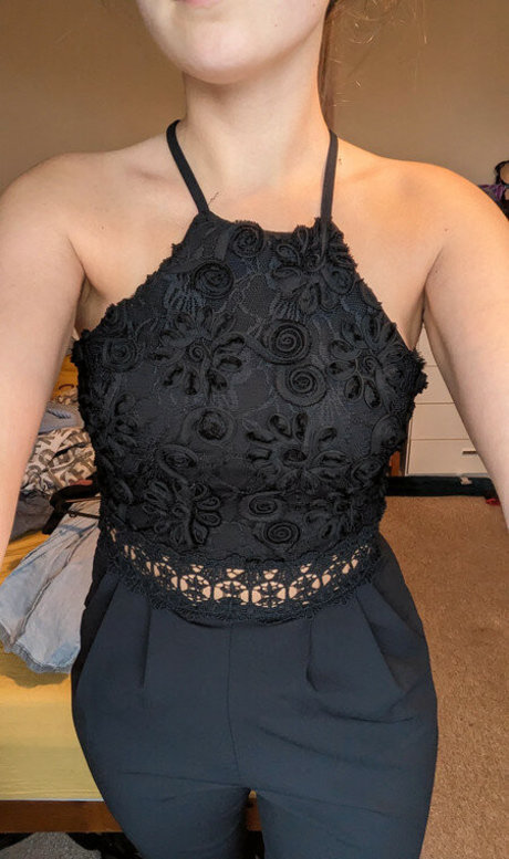 Ashton Matthews model top images