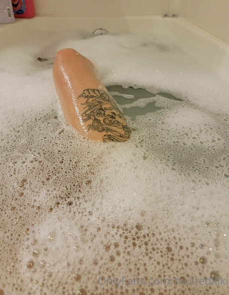 twistedkiki nice model pics