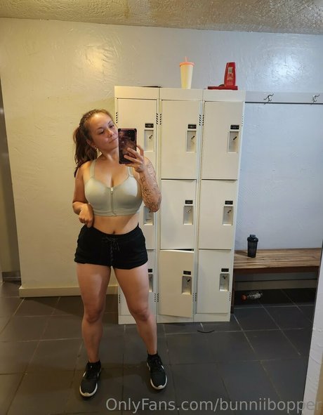 bunniibopper star nude gallery