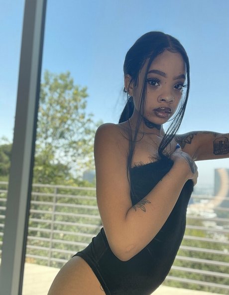 tiffanylannettevip model pornographic gallery