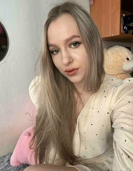 eveline hot nude model photos