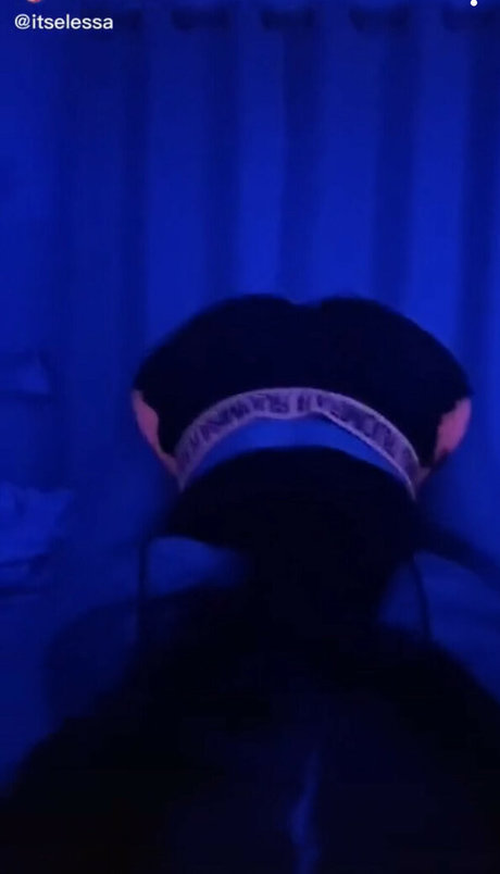 itselessa sexy model pictures