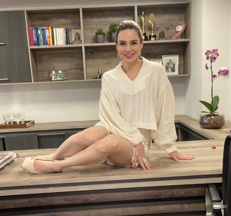 Rachel Sheherazade model art gallery