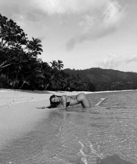 Francesca Pey free model photo