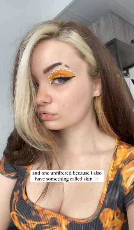 Proxyfox beautiful actress picture