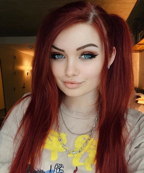 Proxyfox nudes pornstar picture