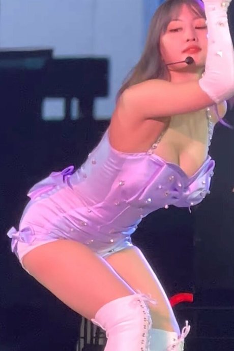 Twice Kpop pornstar naked image