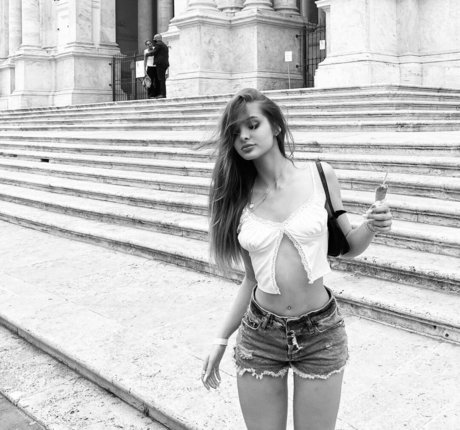 Brighton Sharbino top star archive