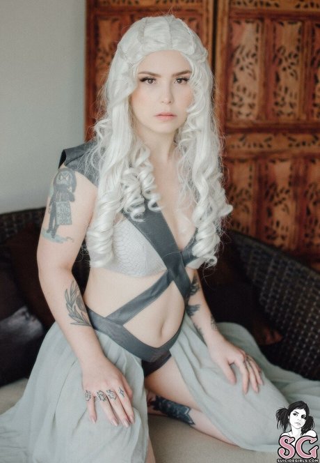 Kinka Suicide perfect actress pics