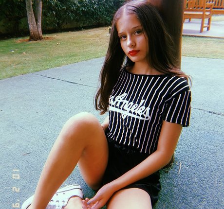 barbarabuer pornographic actress pic