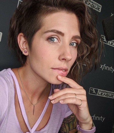 Soe Gschwind xxx actress images