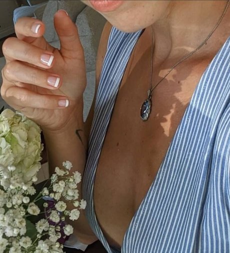 smooth onlyfans adult picture