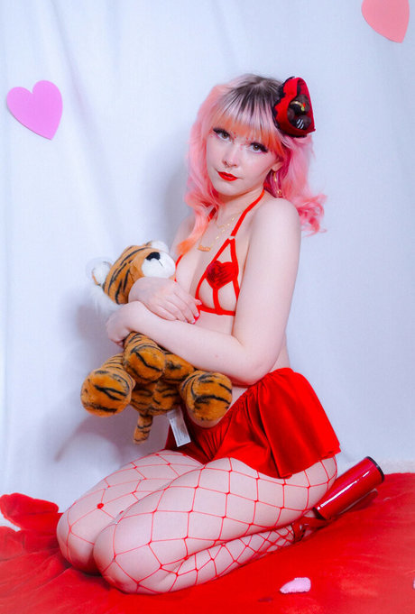 lawlietigerpony nude actress picture