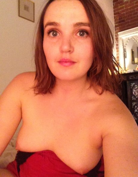 Chloe Fineman star nudes archive