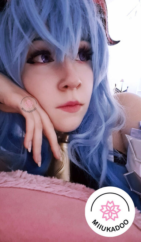 Miukadoo erotic pornstar gallery