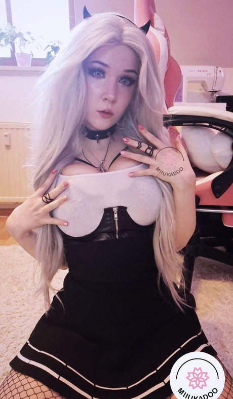 Miukadoo xxx pornstar pics