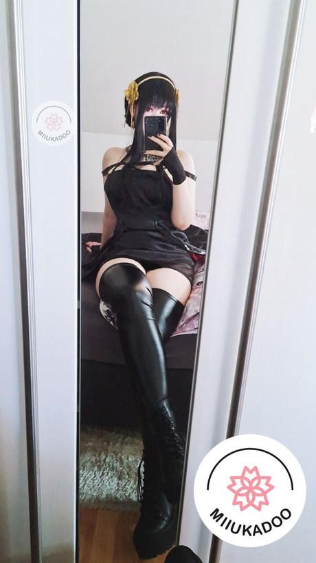 Miukadoo model sexy images