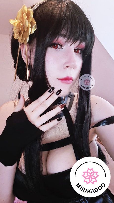 Miukadoo erotic actress gallery