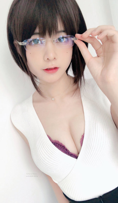 Sxeyes_ star erotic picture