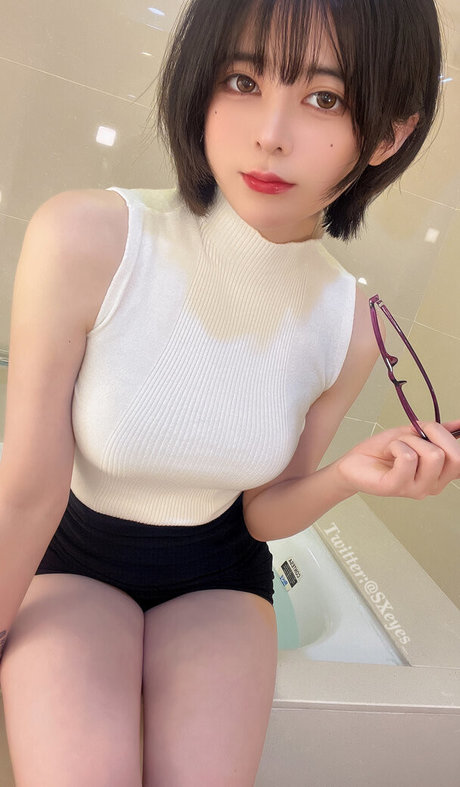 Sxeyes_ pornstar hot picture