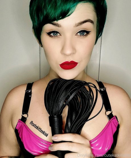 cutekatkinklite xxx pornstar photo