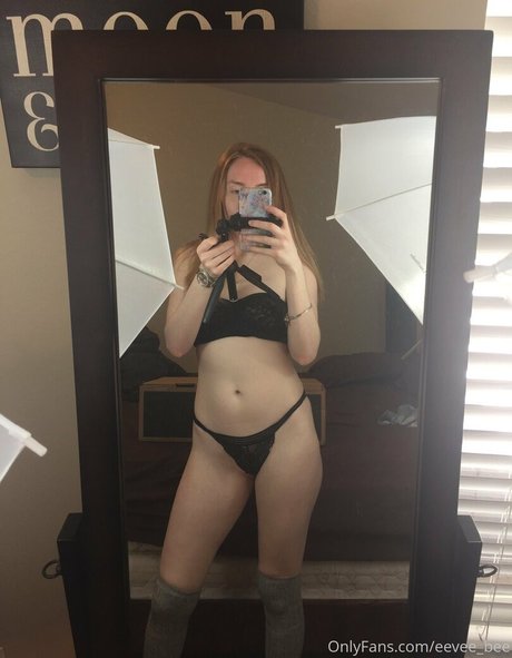 Eevee Bee sex star galleries