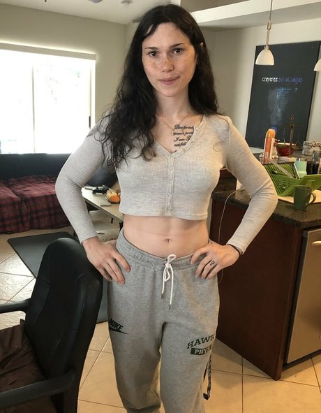 Eevee Bee pornstar hd images