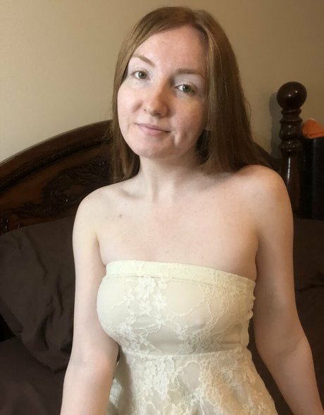 Eevee Bee model porn gallery