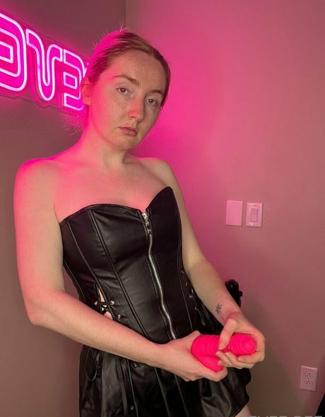 Eevee Bee star free galleries