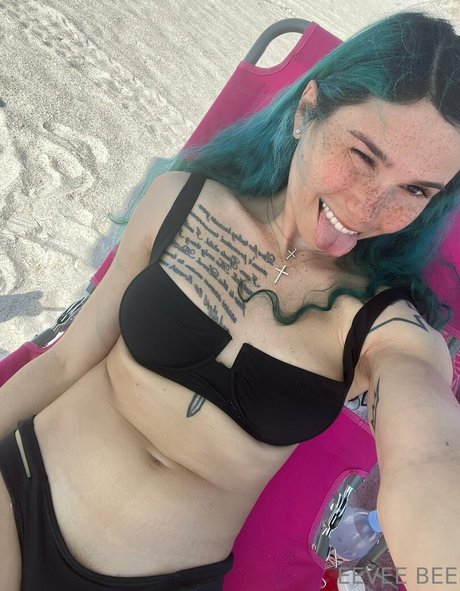 Eevee Bee high quality star photo